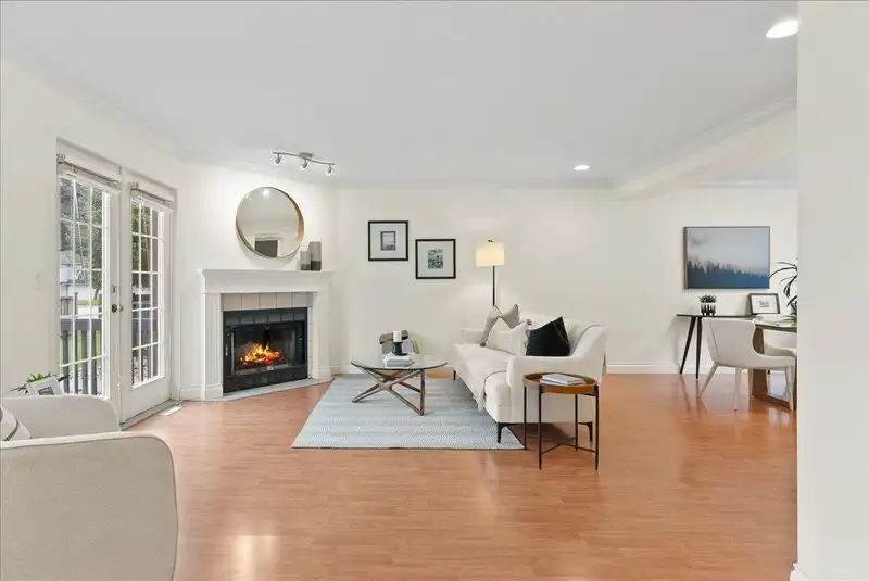 10 1336 PITT RIVER ROAD - photo 2 of 27