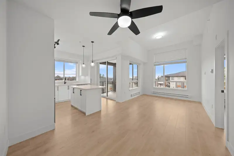 423 7506 199A STREET - photo 1 of 25