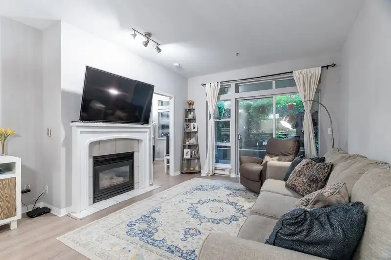 109 301 MAUDE ROAD - photo 1 of 30