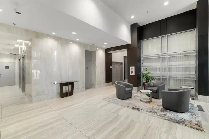 1806 550 PACIFIC STREET - photo 3 of 18