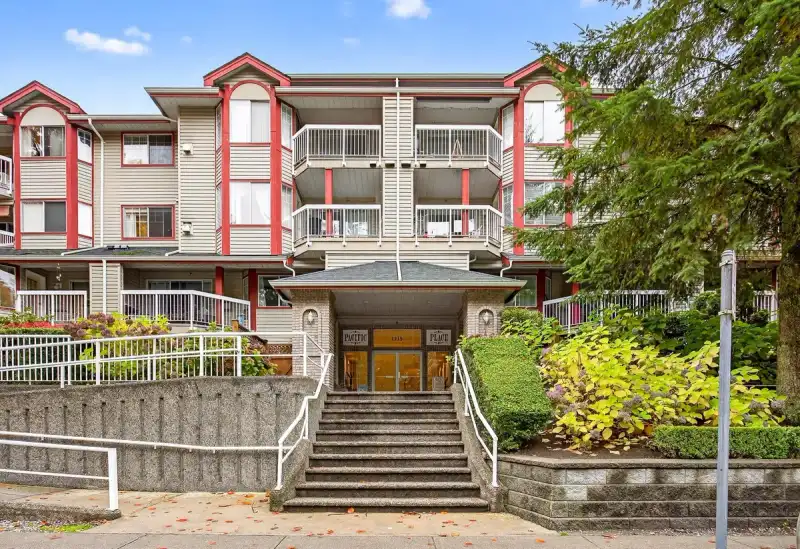 107 1215 PACIFIC STREET - photo 1 of 33