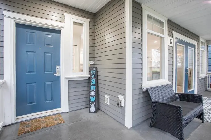 6 13160 PRINCESS STREET - photo 2 of 25