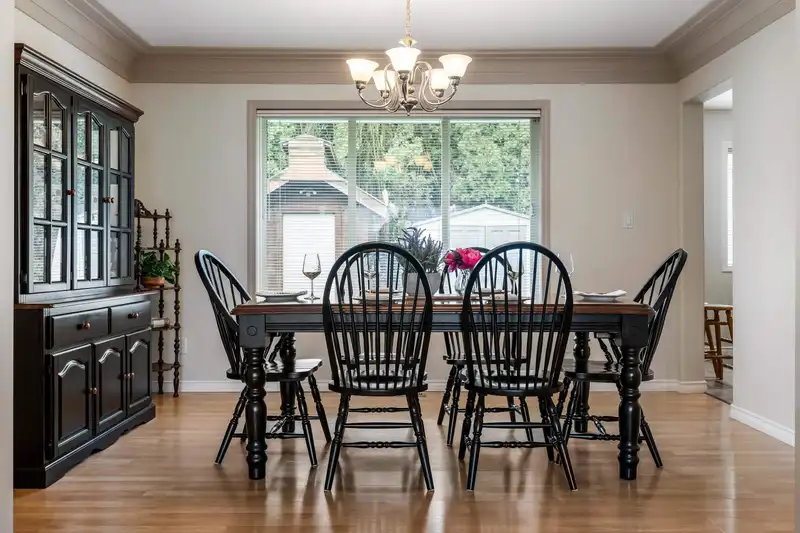 10129 ROSEWOOD PLACE - photo 2 of 39