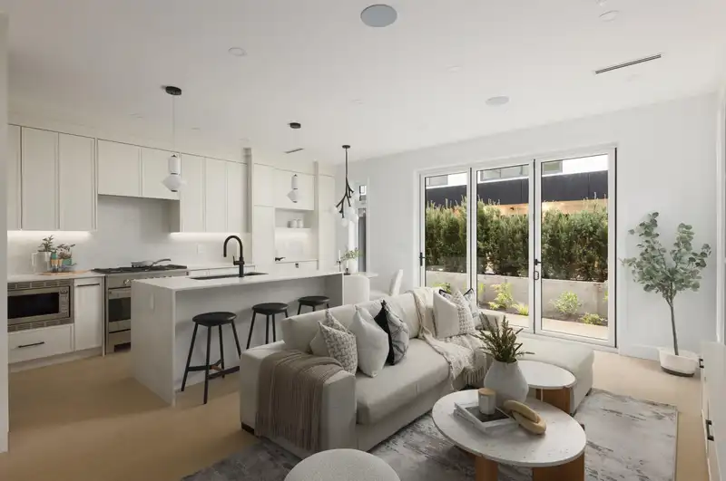 4 419 W 23RD AVENUE - photo 1 of 37