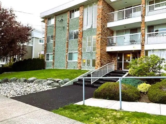 205 1331 FIR STREET - photo 1 of 17