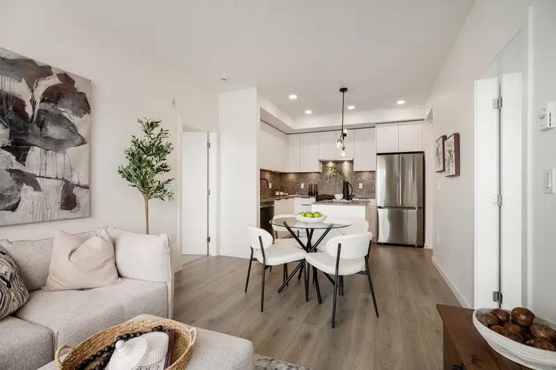 505 7936 206 STREET - photo 1 of 25