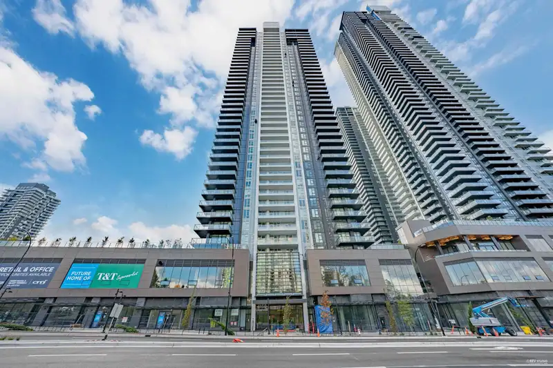 3506 4168 LOUGHEED HIGHWAY - photo 1 of 40