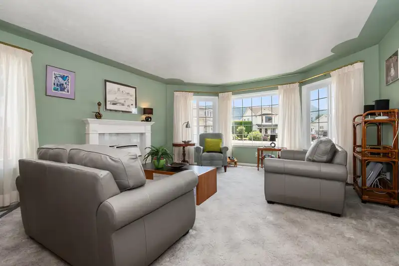 45017 STRATFORD PLACE - photo 4 of 37