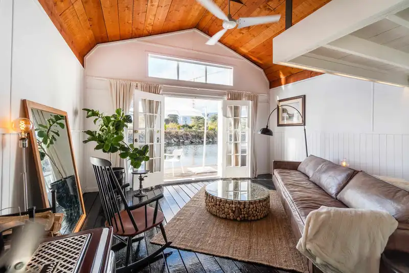 A25 415 W ESPLANADE - photo 4 of 36