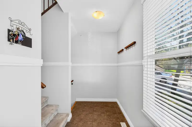 38 11720 COTTONWOOD DRIVE - photo 4 of 34