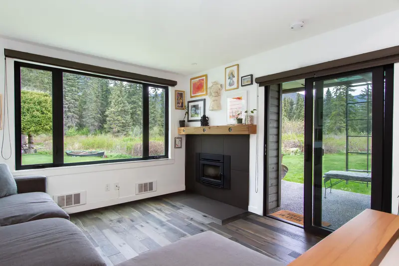 405 6850 CRABAPPLE DRIVE - photo 4 of 18