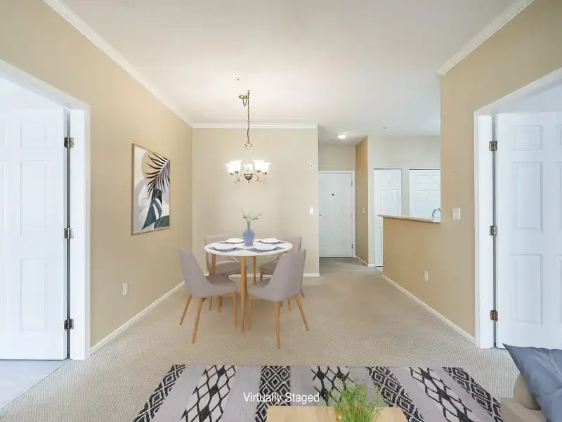 206 5555 13A AVENUE - photo 4 of 38