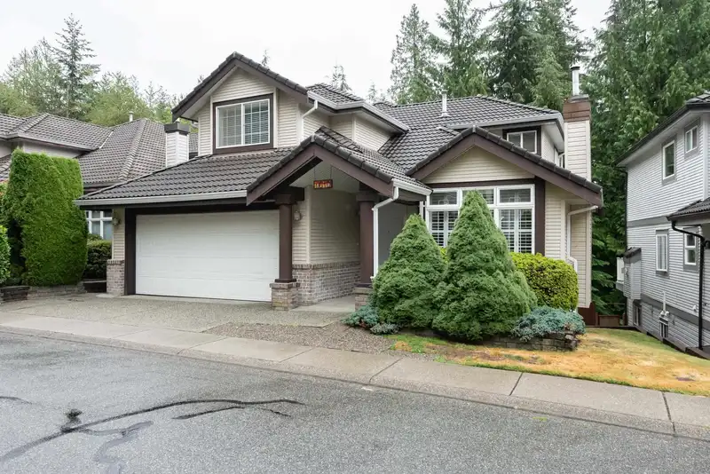 1610 PLATEAU CRESCENT - photo 2 of 40