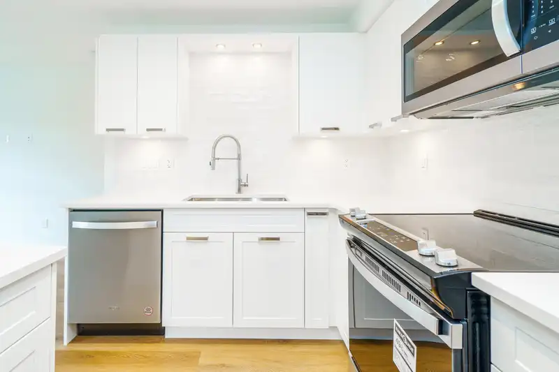 313 22562 121 AVENUE - photo 3 of 29