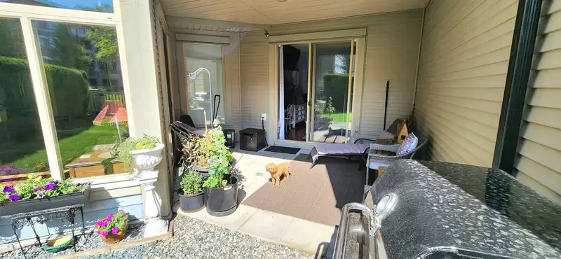 122 15380 102A AVENUE - photo 4 of 33
