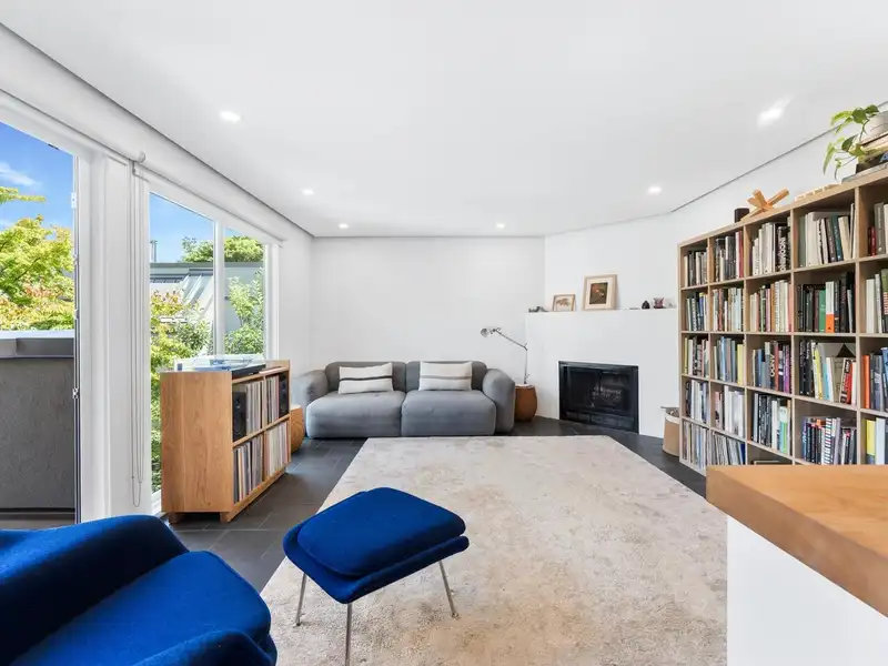 1358 W 7TH AVENUE - photo 3 of 24