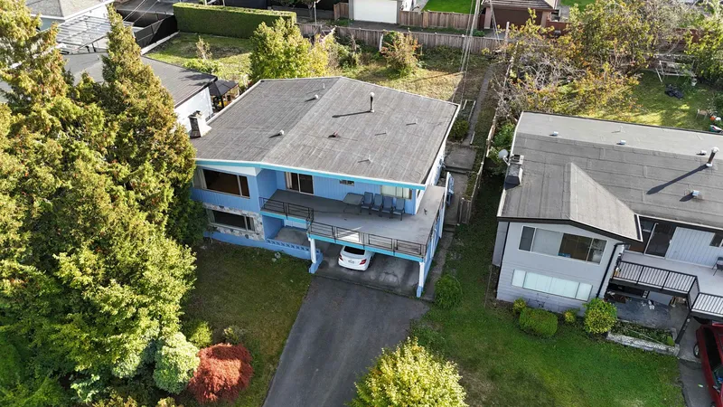 6096 SERVICE STREET - photo 2 of 25