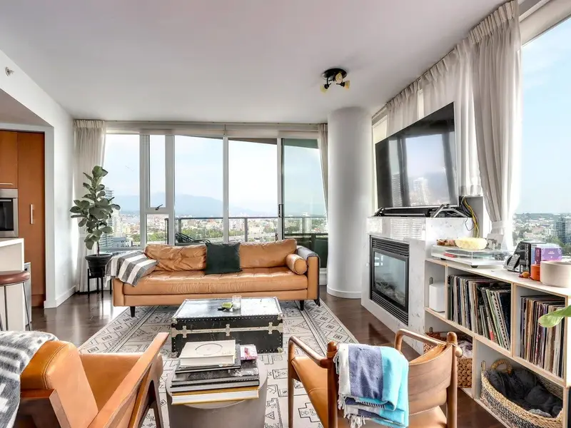 2701 8 SMITHE MEWS - photo 3 of 25