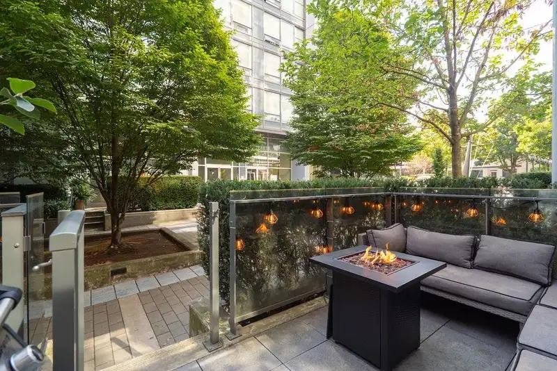 155 W 2ND AVENUE - photo 4 of 40