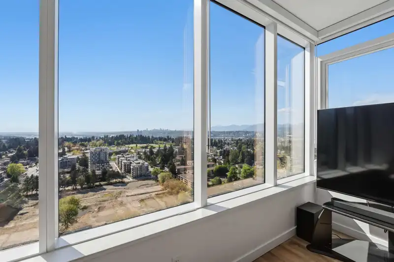 2801 10448 UNIVERSITY DRIVE - photo 3 of 40