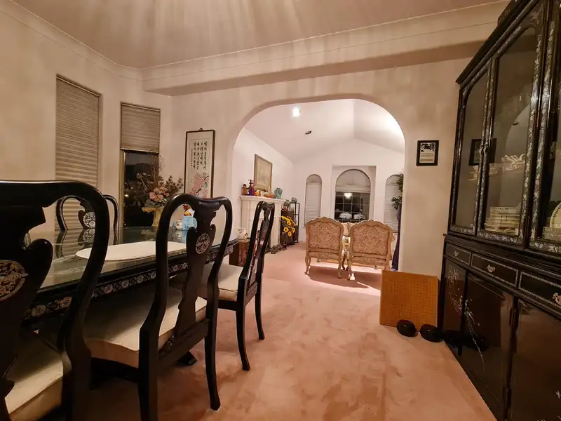 9456 164 STREET - photo 4 of 15