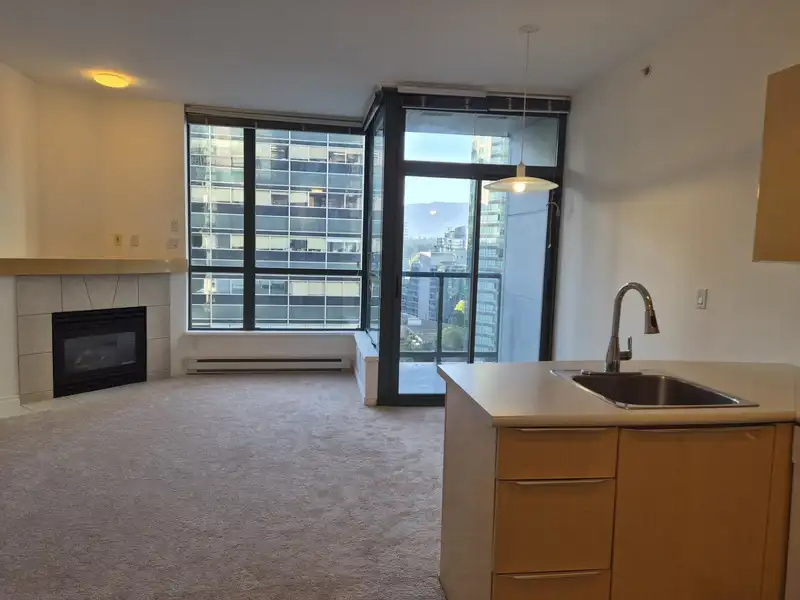 806 1239 W GEORGIA STREET - photo 2 of 40