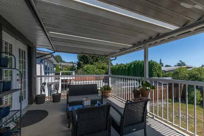 7812 BREMRIDGE DRIVE - photo 4 of 24