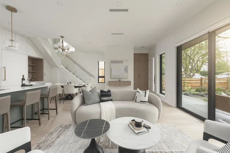 1 476 E 20TH AVENUE - photo 1 of 25