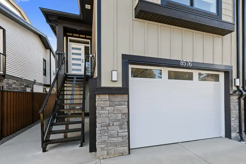 8576 DUNBAR WAY - photo 2 of 36
