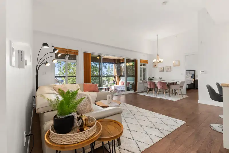 507 3585 146A STREET - photo 1 of 40