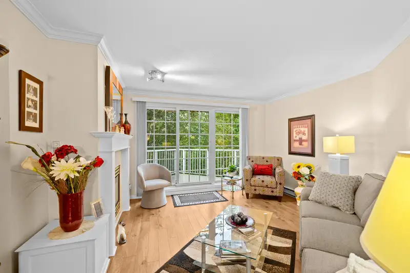309 16085 83 AVENUE - photo 1 of 27