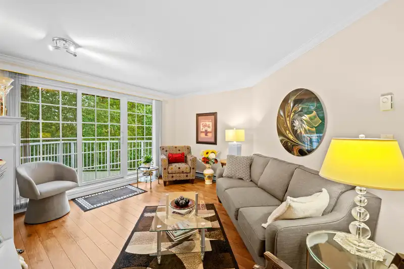 309 16085 83 AVENUE - photo 2 of 27