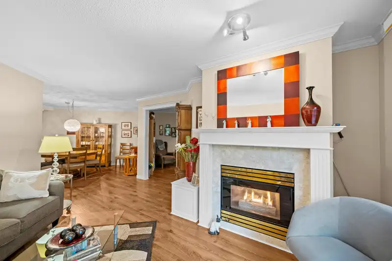 309 16085 83 AVENUE - photo 3 of 27