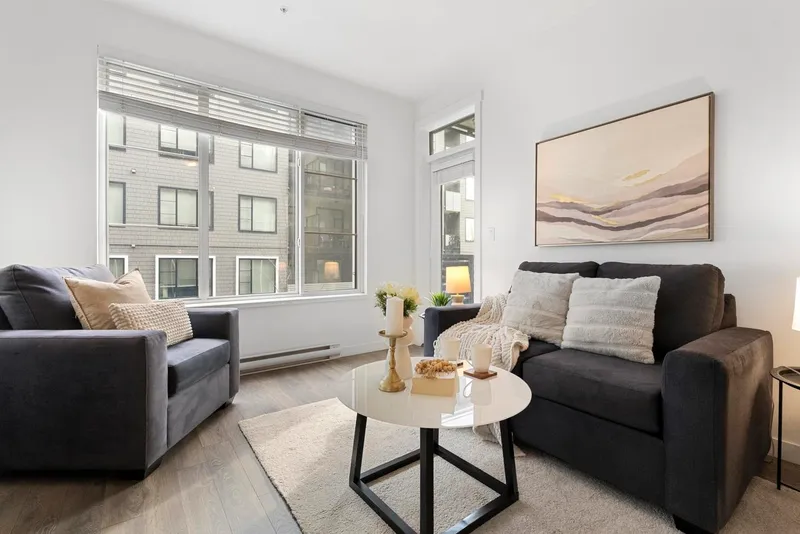 208 15815 85 AVENUE - photo 2 of 25