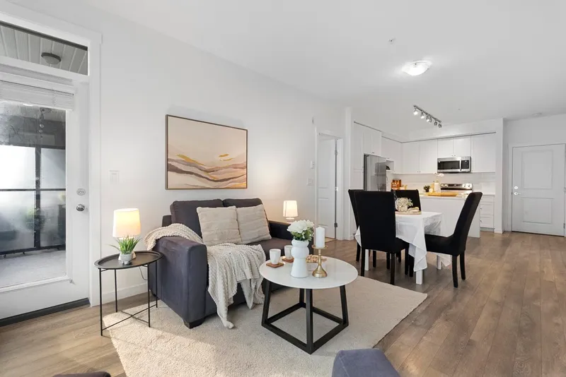 208 15815 85 AVENUE - photo 4 of 25