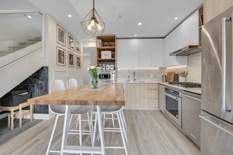 448 38362 BUCKLEY AVENUE - photo 1 of 21