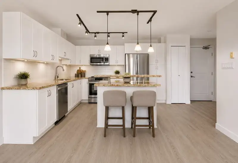 502 2191 SHAUGHNESSY STREET - photo 4 of 22