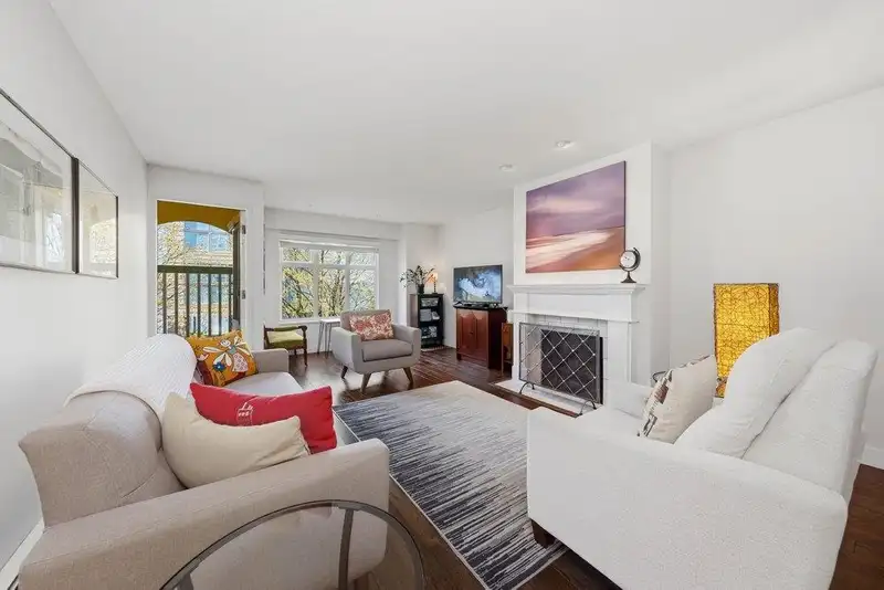 411 1125 GILFORD STREET - photo 2 of 33