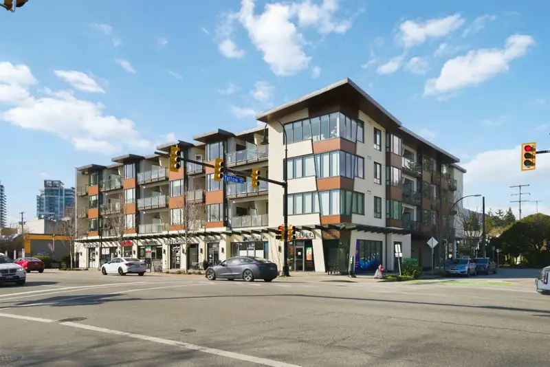 204 1633 TATLOW AVENUE - photo 1 of 25