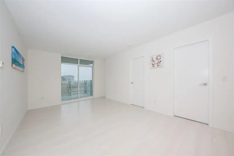 1102 5580 NO. 3 ROAD - photo 2 of 17