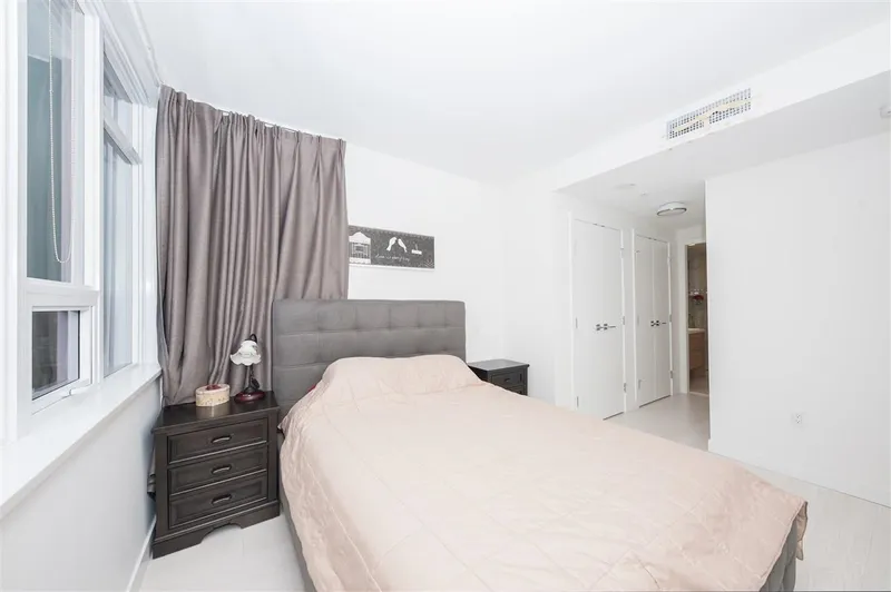 1102 5580 NO. 3 ROAD - photo 4 of 17