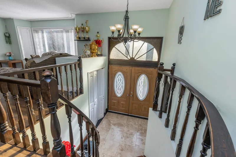 32615 BEVAN AVENUE - photo 4 of 25