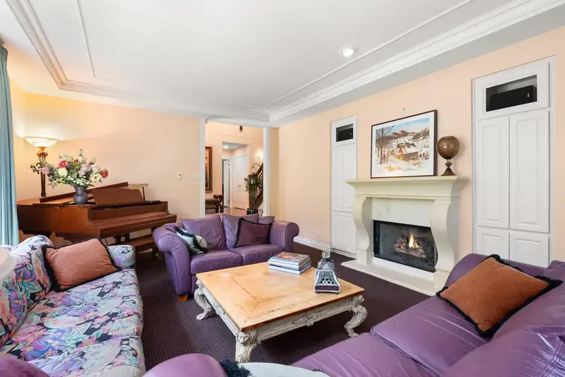 2221 W 34TH AVENUE - photo 4 of 40