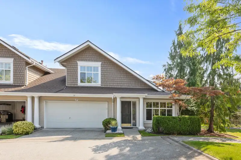 27 14877 33 AVENUE - photo 1 of 35