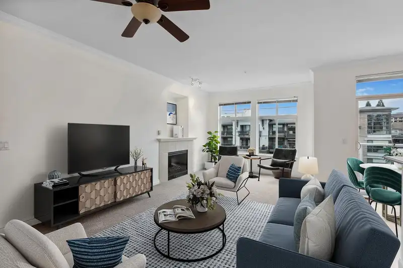 405 15323 17A AVENUE - photo 4 of 39