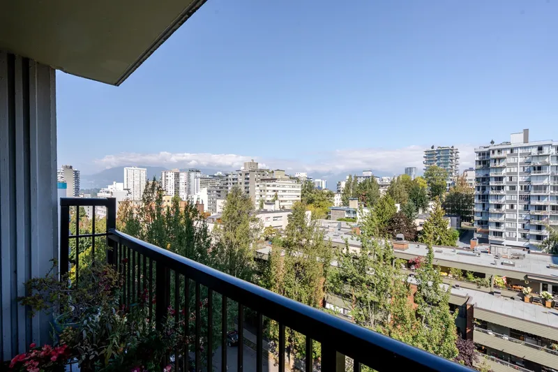 1004 1330 HARWOOD STREET - photo 4 of 24