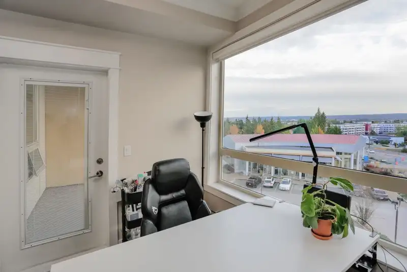 415 19228 64 AVENUE - photo 4 of 12
