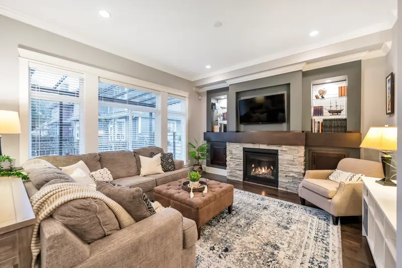 308 171 STREET - photo 3 of 25