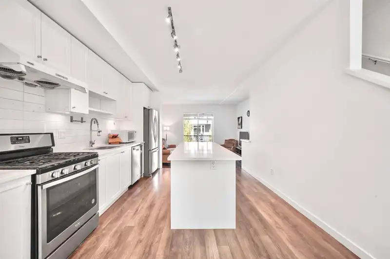 81 15268 28 AVENUE - photo 4 of 22