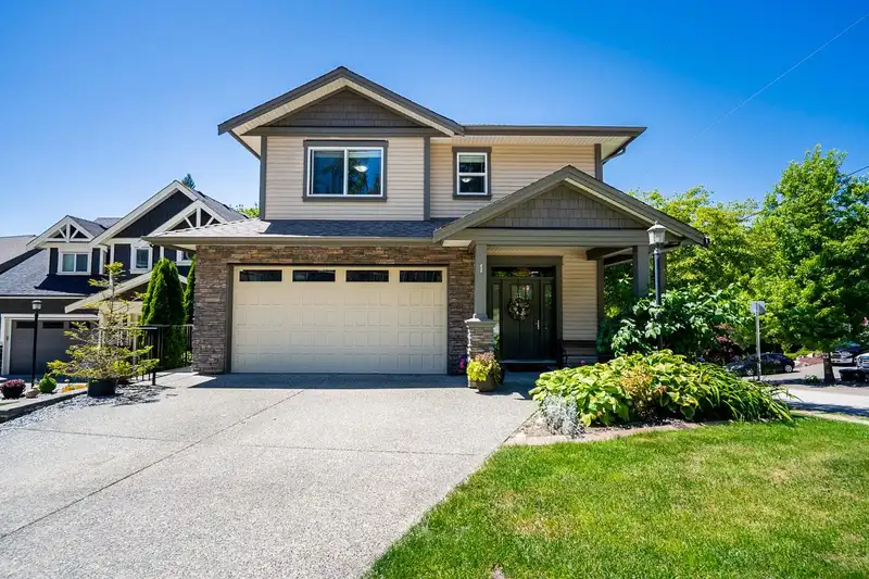 1 23810 132 AVENUE - photo 1 of 40